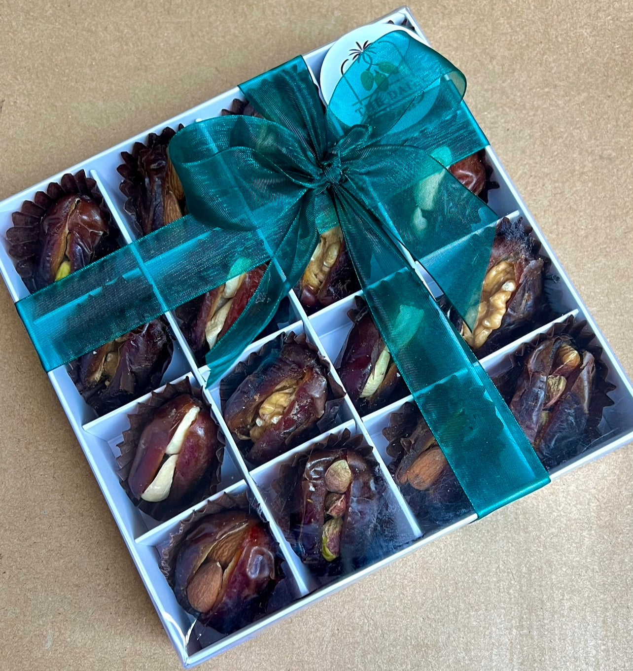 Dates Stuffed with Nuts Box