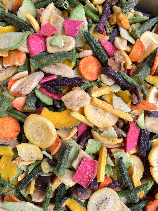 Dried Vegetable Chips with Fruits