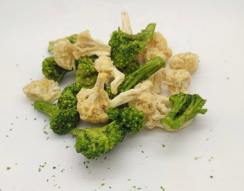 Dehydrated Broccoli and Cauliflower Chips